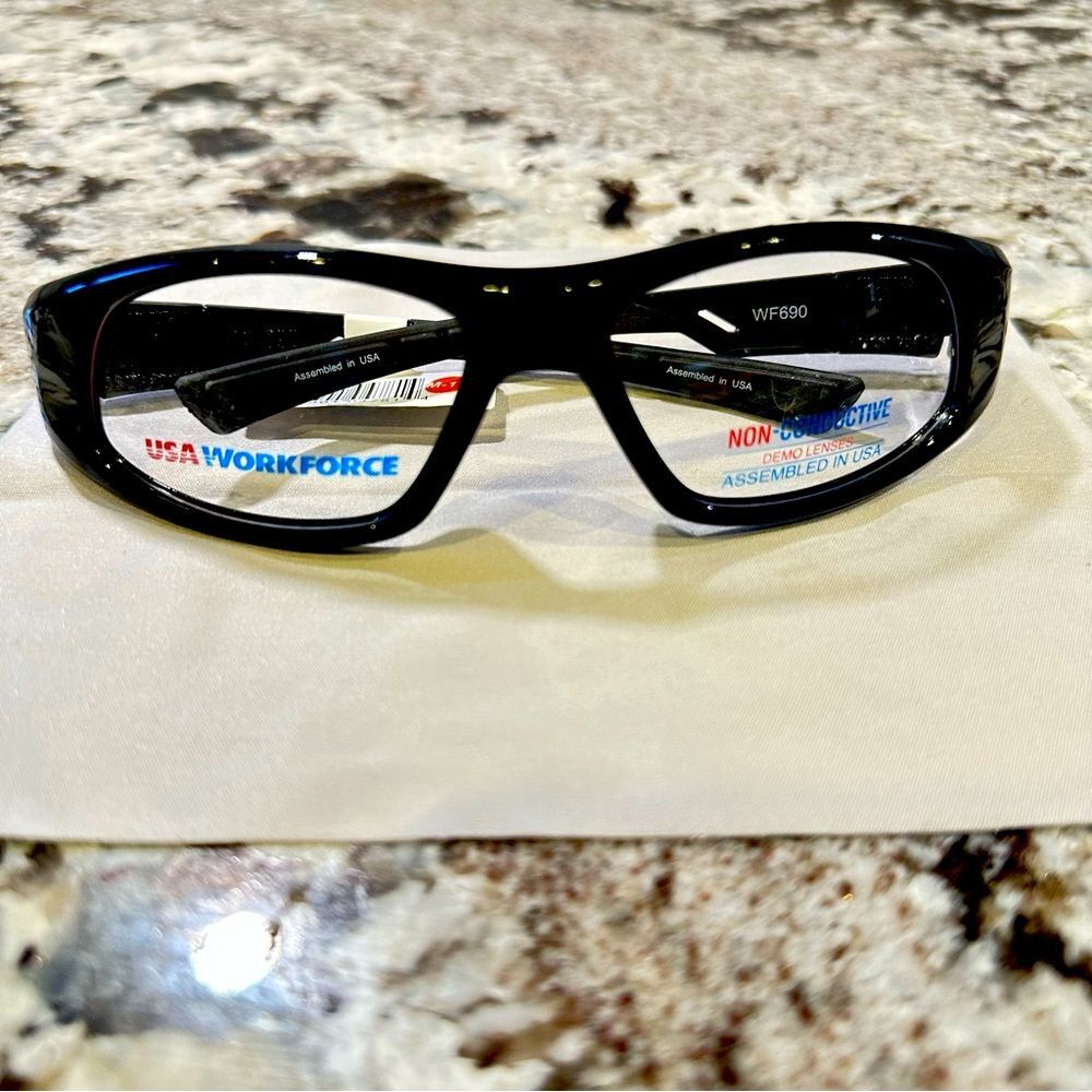 Safety glasses New